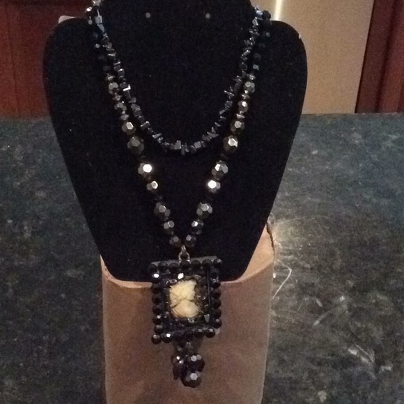 Fashion Necklace - Picture 1 of 2